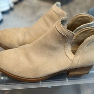 SOREL Women's Tan Ankle Boots